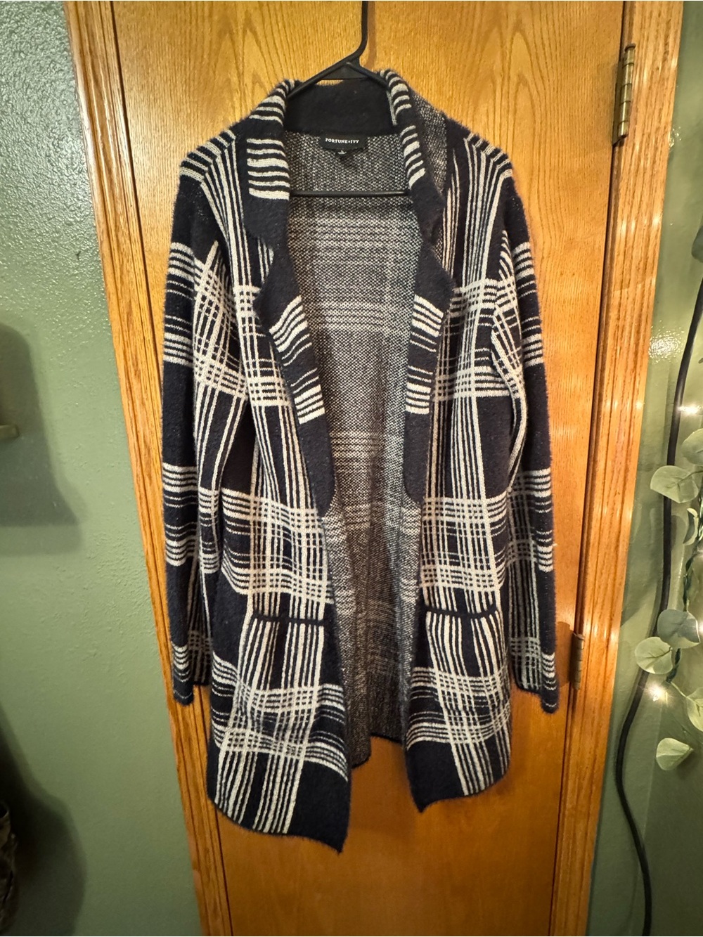 Open-Front Plaid Cardigan Sweater in Black and Cream